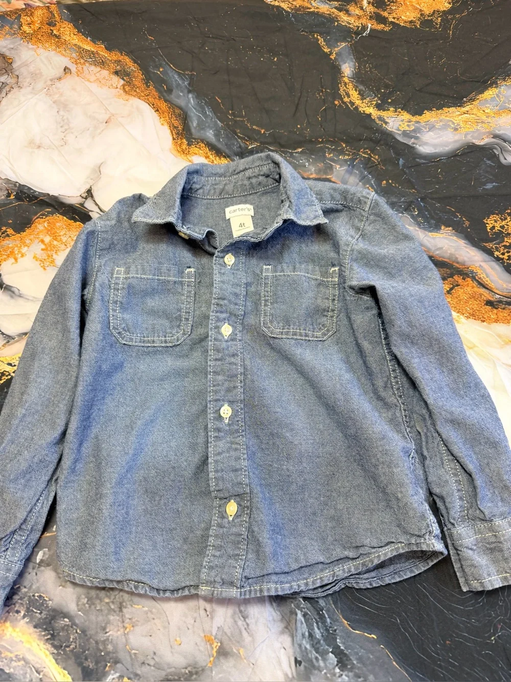 Carter’s button Jean top size 4T
